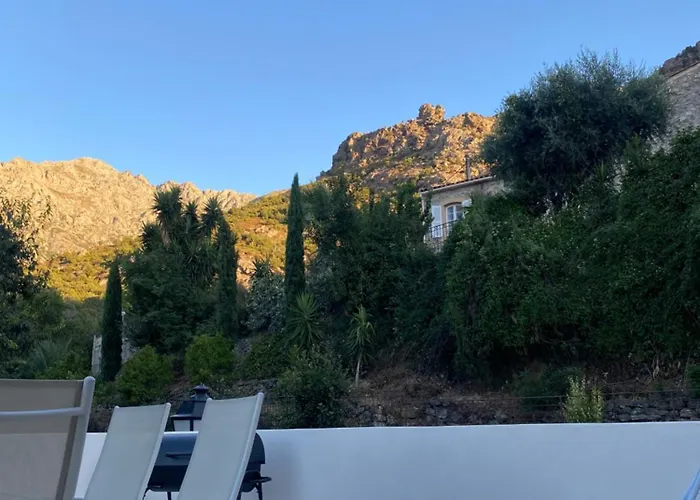 L'attellu דירה *